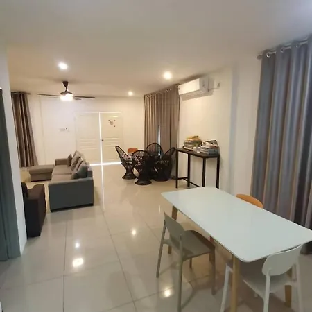 Ting Bintulu Homestay Exterior photo